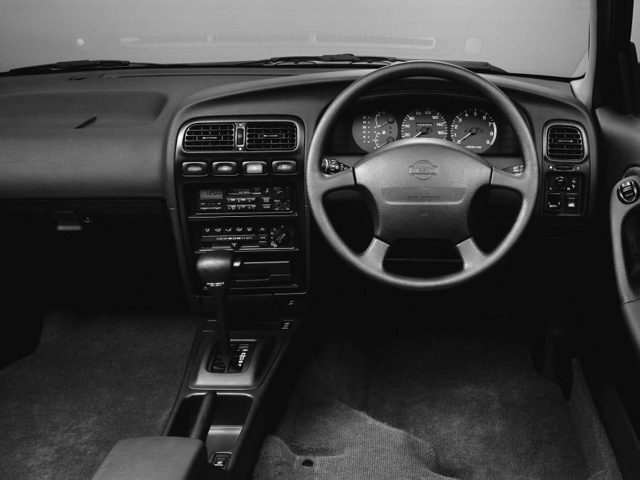  Nissan Avenir Salut 2.0 X GT Turbo 1995 года  (фото 5 из 6)